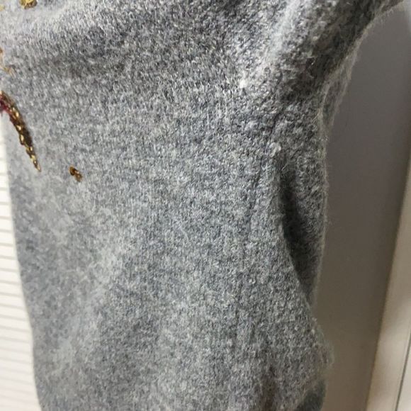 H&M holiday sweater hearts and bling preloved Small - Picture 5 of 7